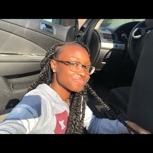 Meet your Posher, Paris